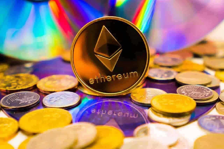 Ethereum намагається пробити важливий рівень опору в $4,000: прогнози та можливості для альткоїнів у 2025 році