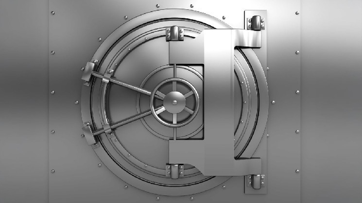 Смешанные реакции на предложение США создать резерв биткойнов: шаг к принятию или угроза философии криптовалют?