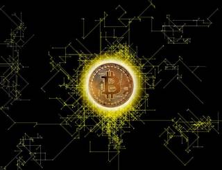 Биткойн достиг рекорда $104,000: как ФРС, Путин и спрос на рынке способствовали росту криптовалюты