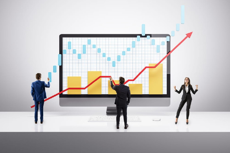 Аналитик предсказывает возрождение альткоинов после коррекции и ожидает новый альтсезон