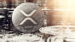 XRP на порозі пробою: підтримка на $2.38 та опір на $2.50 в центрі уваги трейдерів