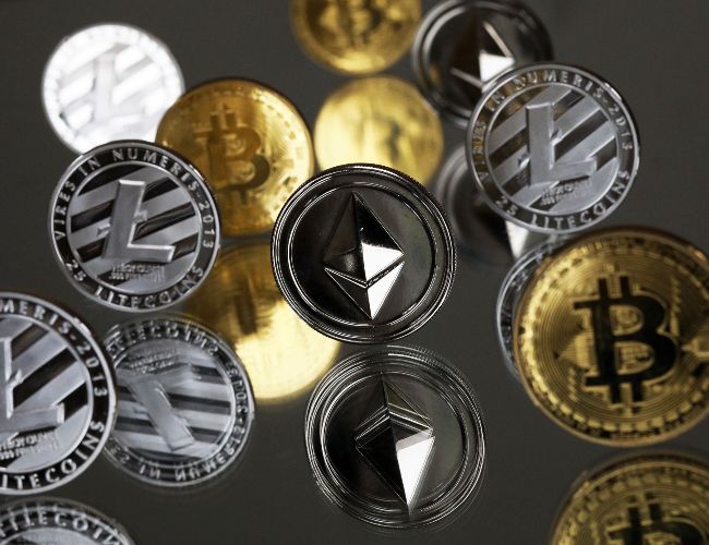 Мем-токен Simons Cat (CAT) получил листинг на Binance, вызвав рост на 50% и интерес к токенам, поддержанным интеллектуальной собственностью.