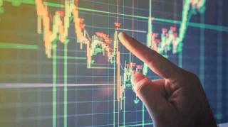 Річні розпродажі тиснуть на криптоцінності: аналіз падінь біткоїна, ефіріума, Солани та Ріппла