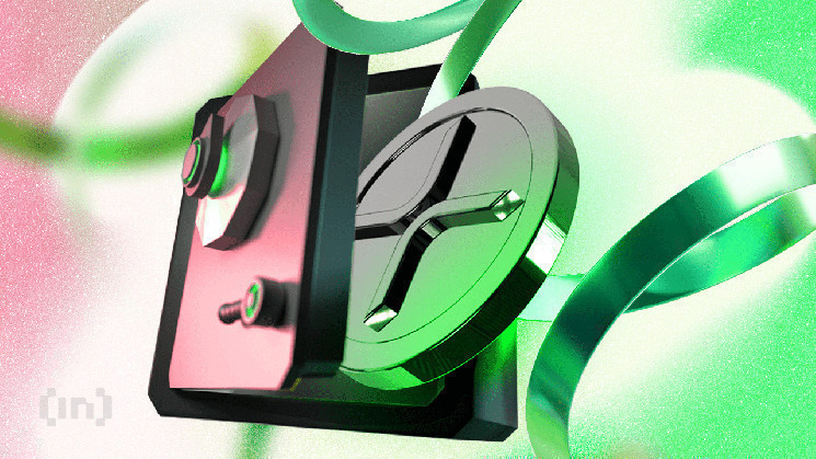 XRP теряет $1 миллиард открытого интереса за сутки: причины стагнации и прогнозы на будущее