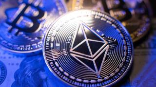 Винтажные BTC-кошельки активировались: миллионы перемещены после долгого бездействия, Genesis ETH на Coinbase