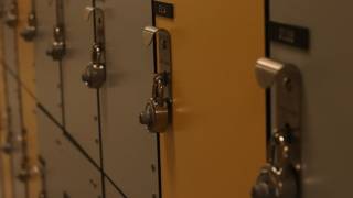 Нативное стекинг токена HYPE: HyperLiquid запускает новые возможности для держателей токенов