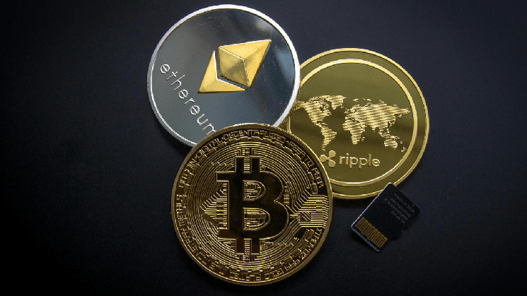 Криптовалютный рынок обогнал облигации по капитализации: отчет Grayscale