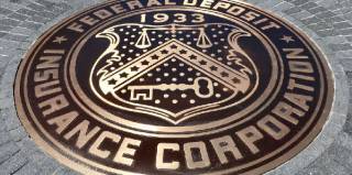 Адвокат Джон Е. Дітан закликає до розслідування діяльності FDIC щодо обмеження криптовалютного сектора у США