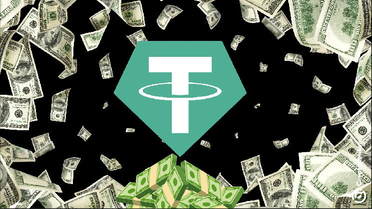 Тетер показывает рекордные доходы в $122,78 миллиона: стабильные монеты на пике популярности в криптороводах и DeFi.