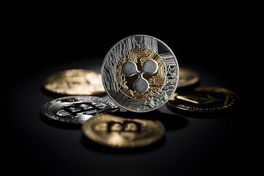 XRP упал на 12% после исключения из списка одобренных криптовалют Гонконга