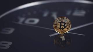 Биткойн на распутье: возможен рост до $125,000 или падение к $70,000?