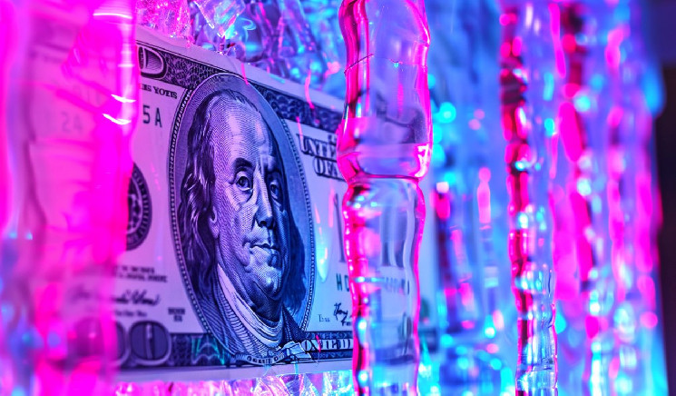 Мошенничество с банковским счетом: как Хизер Сандерс добилась возврата средств от Wells Fargo