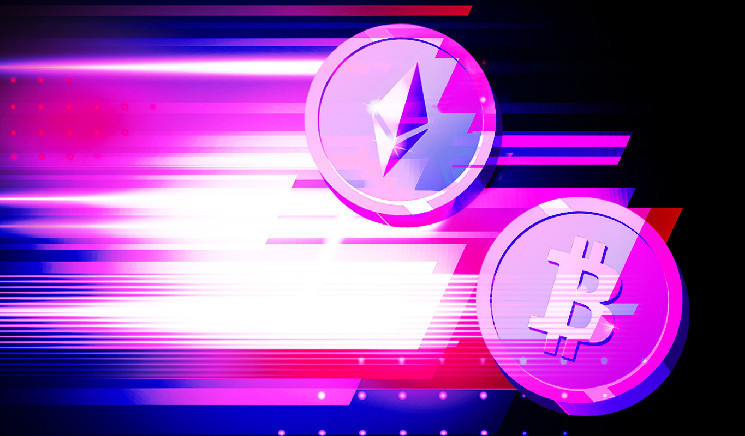 Биткойн разбивает 26-месячный максимум: массовая ликвидация на рынке