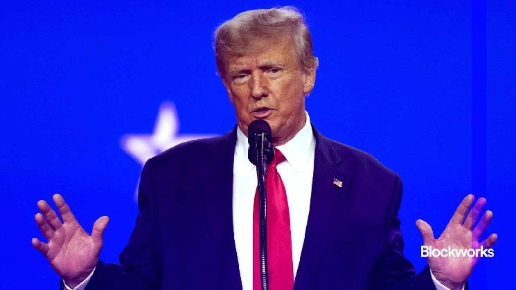 Рост акций США под давлением тарифов и отчетов: волатильность на рынке и падение крупных технологических компаний