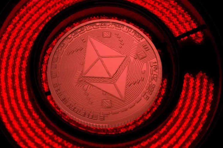 Ethereum на межі смертельного перетину: чи загрожує нове падіння цінам?