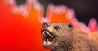 Биткойн падает ниже $80,000: возможен спад до $70,000 из-за экономической неопределенности