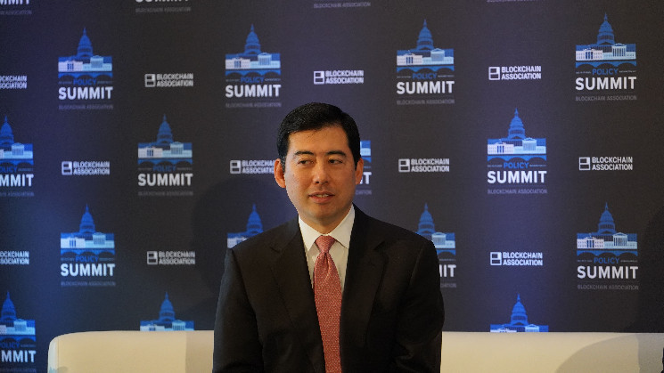 SEC меняет подход к криптосектору: прекращение расследований и новые возможности для компаний