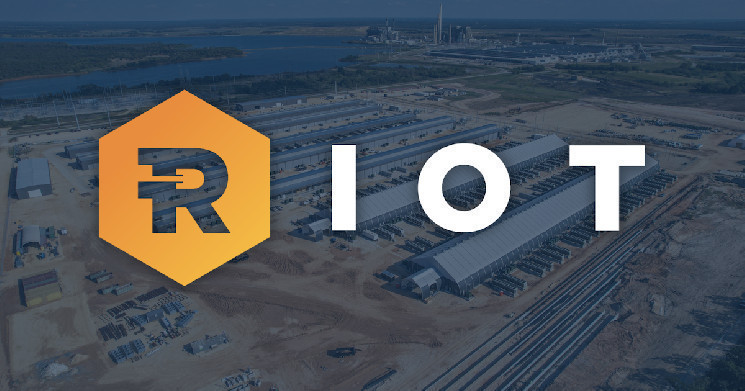 Riot Platforms видобув 470 Bitcoin у лютому 2025 року: зростання на 12% у порівнянні з минулим роком, незважаючи на виклики ринку.