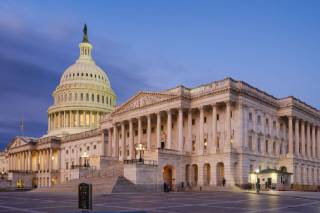 Законодавство про стейблкоїни: захист споживачів і фінансова стабільність без контролю мільярдерів