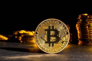 Криптовалюта Bitcoin: колебания после утверждения биткоин-ETF