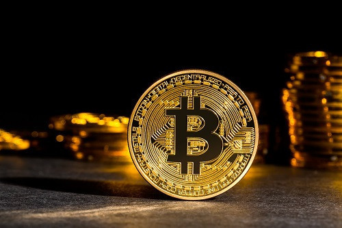 Криптовалюта Bitcoin: колебания после утверждения биткоин-ETF