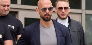 Інфлюенсерка Брі Стерн подала позов проти Ендрю Тейта за зловживання та насильство