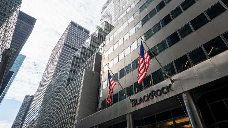 Blackrock получила одобрение FCA для работы с криптоактивами в Великобритании, открывая путь институциональным инвесторам