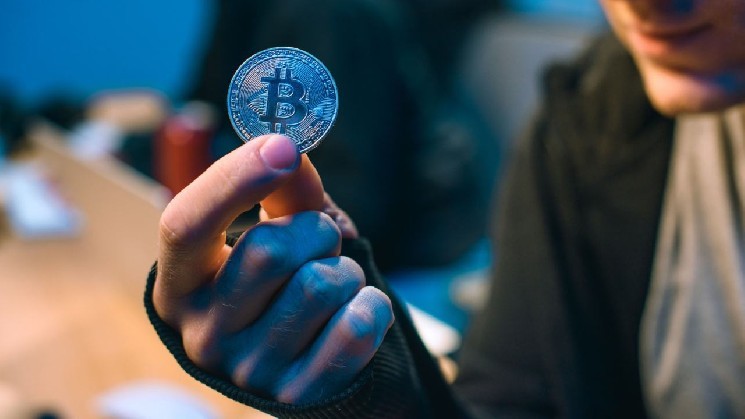 Женщина вернула $35,000 после мошенничества с биткойном благодаря кибергруппе в Огайо