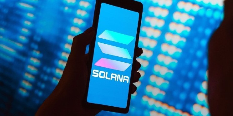 Solana, Cardano и Avalanche теряют в цене: падение на 5% на крипторынке