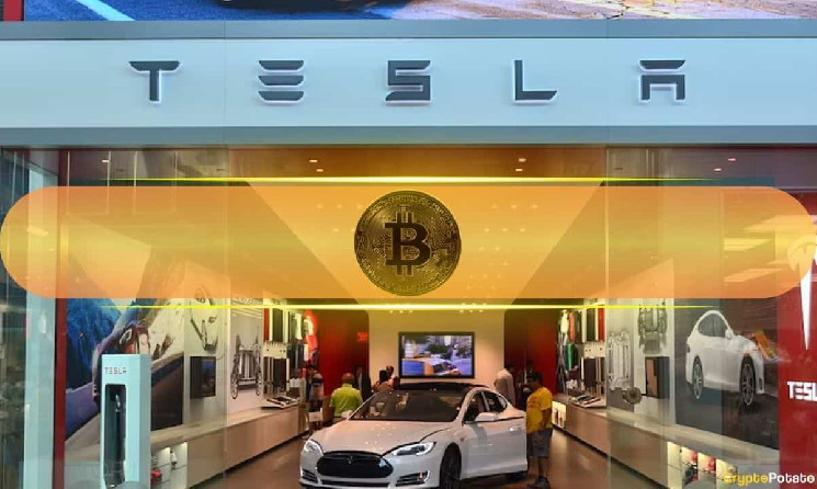 Биткоин приближается к $65,500, капитализация превышает $1,3 триллиона