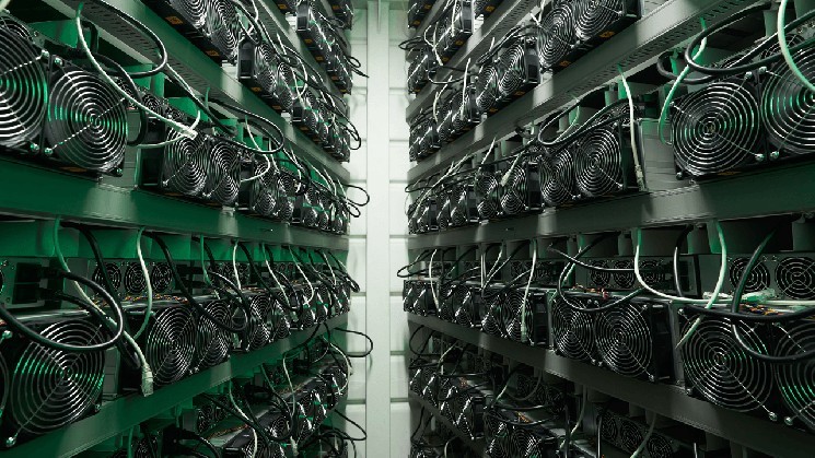 Ціна хешу біткойна опустилася нижче $40: серйозна ситуація для майнерів у 2023 році