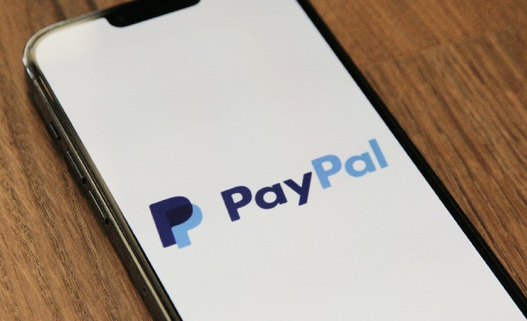 PayPal предлагает 3.7% годовых на остатки стабильной валюты PYUSD для пользователей в США