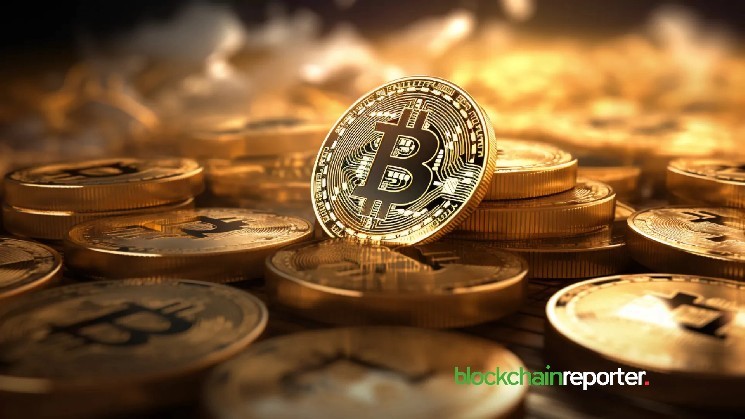 Биткойн сохраняет оптимизм на фоне медвежьей дивергенции и сильных ончейн-метрик