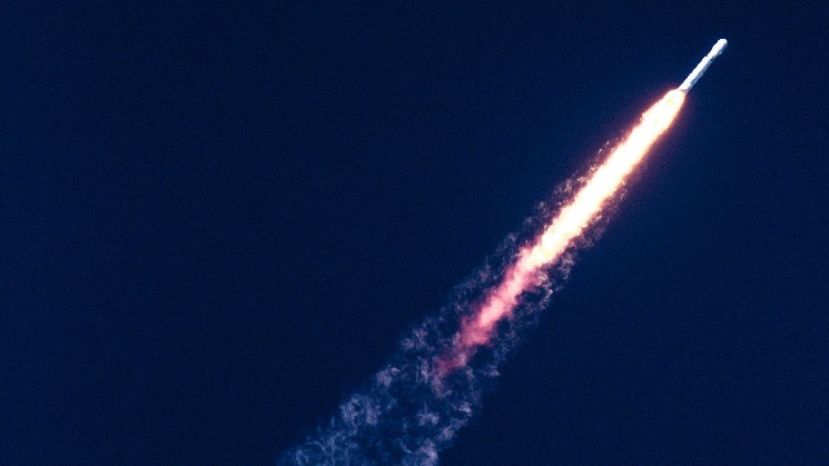 Криптовалютные рынки стабильны, XRP и Monero показывают рост, Биткойн выше $94,000