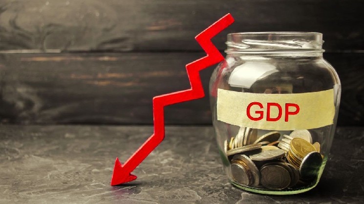 Биткойн падает на фоне сокращения экономики США: влияние тарифной войны Трампа