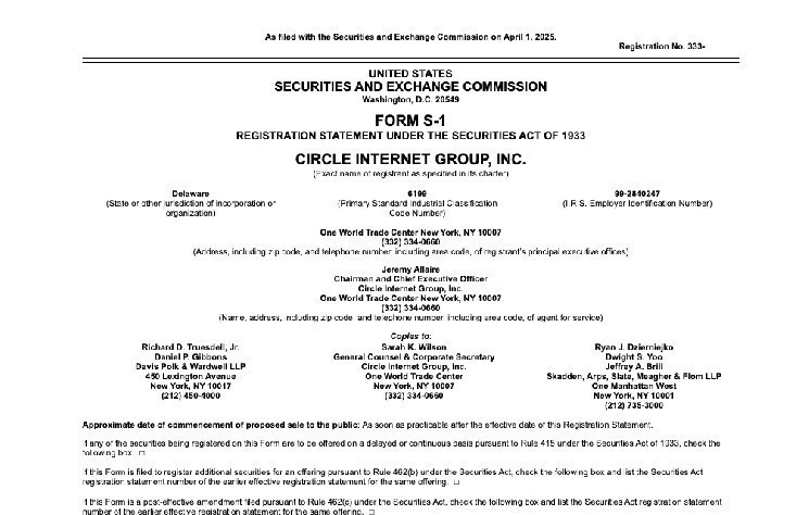 Биткойн держится на уровне $94K, несмотря на волатильность: аналитик предупреждает о возможных рисках рынка