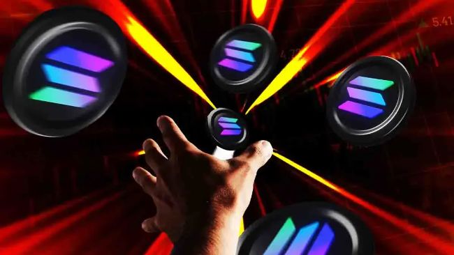 Цена Solana может вырасти до $300: анализ трендовой линии и рост объемов стейкинга