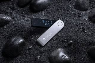 Ledger запустив можливість отримувати до 9.9% APY на стейблкоїни безпосередньо в гаманці