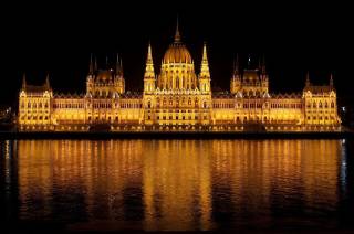 Венгрия планирует регулировать криптовалюты