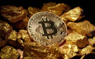 Биткойн обгоняет золото: JPMorgan прогнозирует рост криптовалюты в 2025 году
