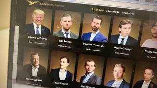 World Liberty Financial відкидає критику сенатора Блументаля щодо звязків з Трампом та стверджує про прозорість своїх фінансових операцій.