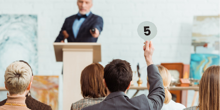 Аукцион ординальной надписи Runestone на блокчейне Bitcoin