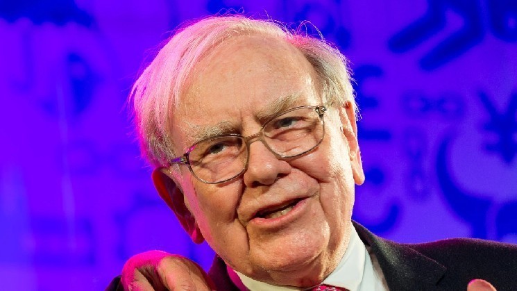 Уоррен Баффет і Berkshire Hathaway: кризові облігації в Японії та зростання Біткоїна до рекорду $111,000