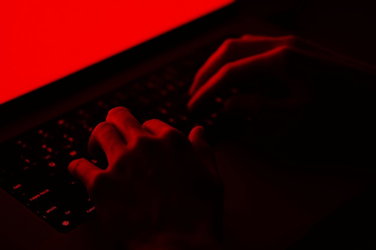 Збій Coinbase: $400 млн втрачених через гhack і проблеми з конфіденційністю користувачів