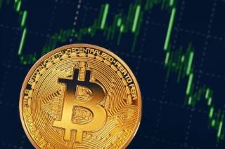 Биткойн преодолел отметку $111,000: устойчивый тренд и новые рекорды на рынке криптовалют