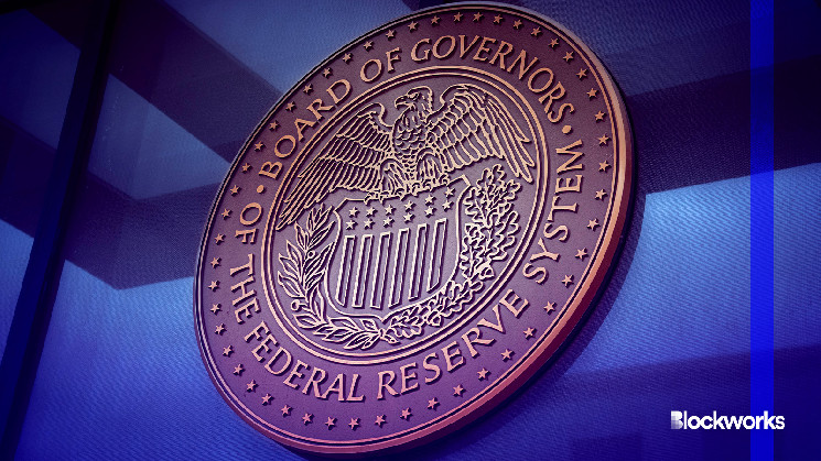 Влияние банковской неопределенности на крипто-рынок