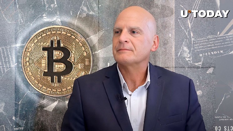 Биткойн под давлением: аналитик Bloomberg видит потолок на уровне $100,000