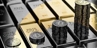 Биткойн падает, золото растёт: как геополитика влияет на криптовалютные рынки