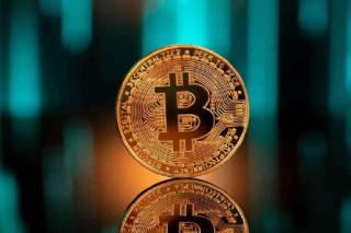 Прогноз цены биткойна на конец 2025 года: от $120,000 до $130,000