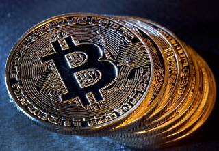 Скэрамуччи критикует компании, покупающие Биткойн с долговыми инструментами: Это рискованно и навредит BTC!